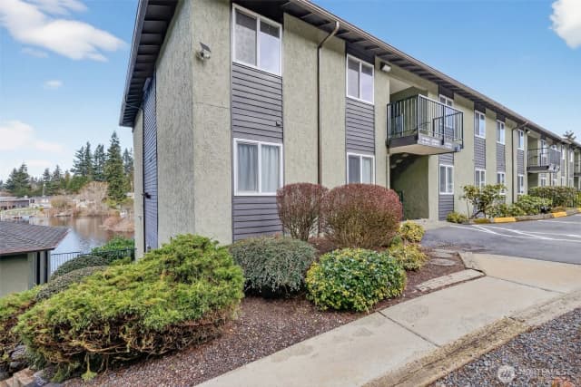 Property photo for 615 75th Street Se #c53, Everett