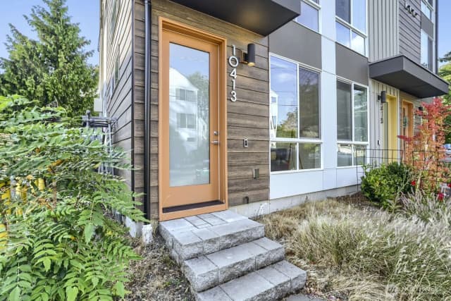Property photo for 10413 Alderbrook Place Nw, Seattle
