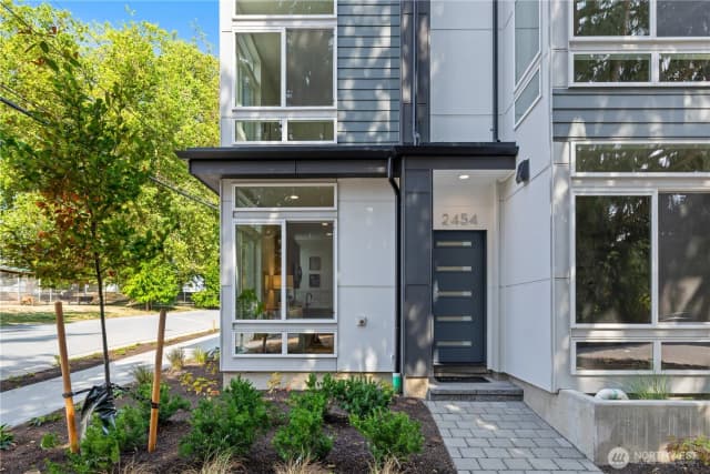 Property photo for 2454 Nw 60th Street, Seattle