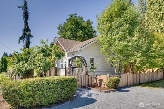 Property photo for 402 W Galena Street, Granite Falls