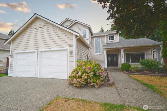 Property photo for 19500 6th Avenue S, Des Moines