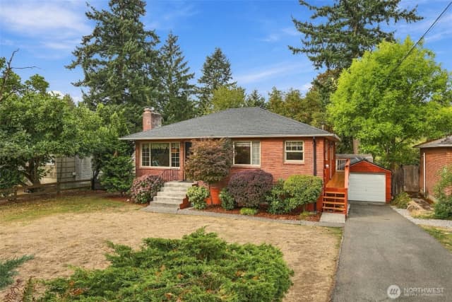Property photo for 13045 Corliss Avenue N, Seattle