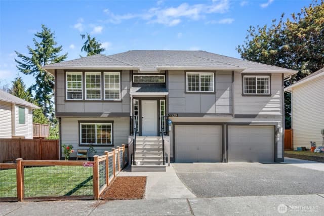 Property photo for 5529 1st Drive W, Everett