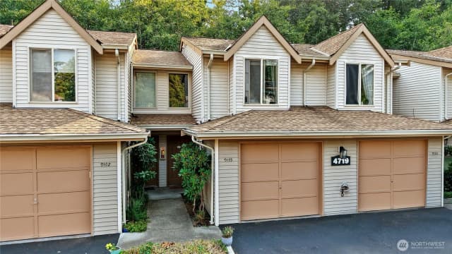Property photo for 4719 Nw Walgren Drive #d-103, Silverdale