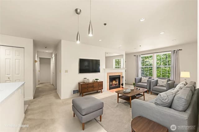 Property photo for 2540 118th Avenue Se #202, Bellevue