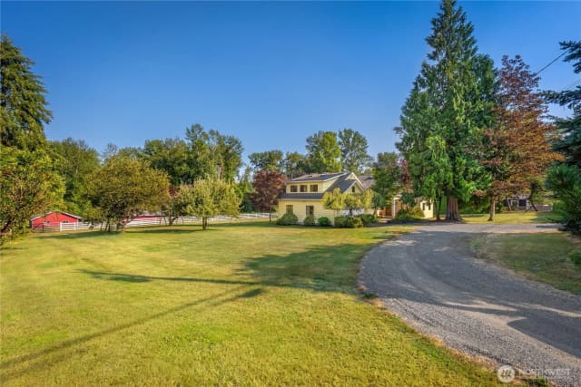 Property photo for 19303 Broadway Avenue, Snohomish