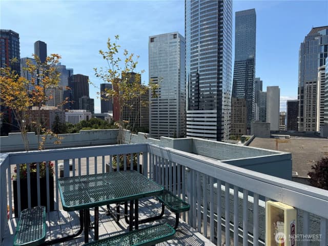Property photo for 1400 Hubbell Place #814, Seattle