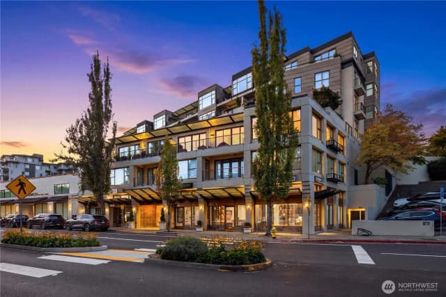 Property photo for 136 Central Way #304, Kirkland
