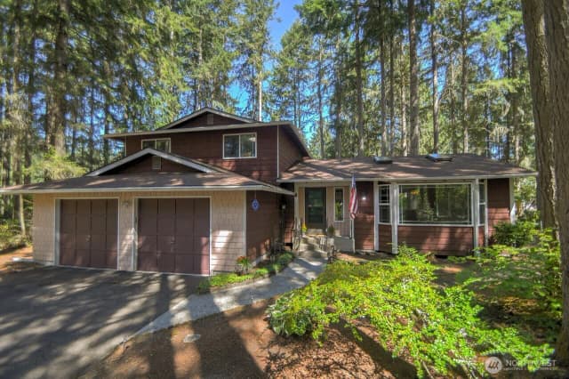 Property photo for 4804 Beverly Drive Ne, Olympia