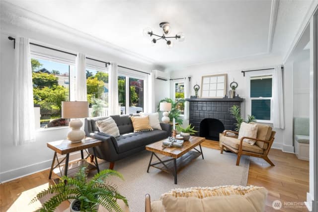 Property photo for 6525 3rd Avenue Nw, Seattle