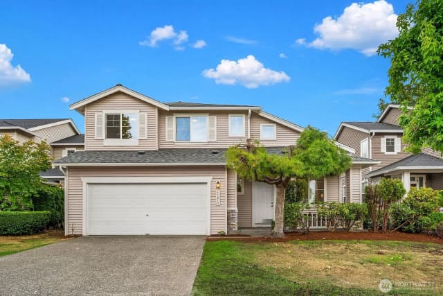 Property photo for 24270 Se 11th Place, Sammamish, WA 98075