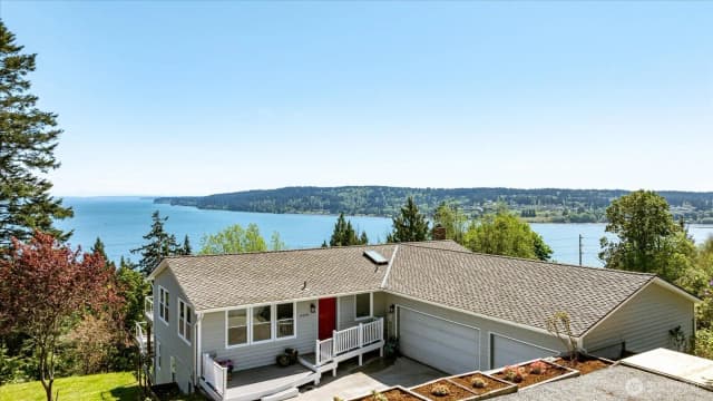 Property photo for 4444 Norris Lane, Oak Harbor