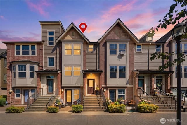 Property photo for 1340 Brooklyn Walk Ne, Issaquah, WA 98029