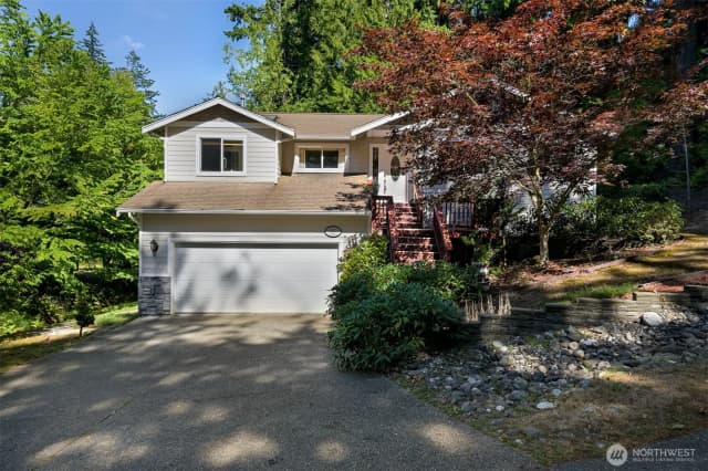 Property photo for 55 Lake Louise Drive, Bellingham