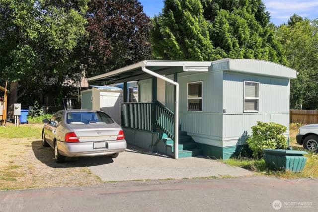 Property photo for 2424 S 260th Street, Kent