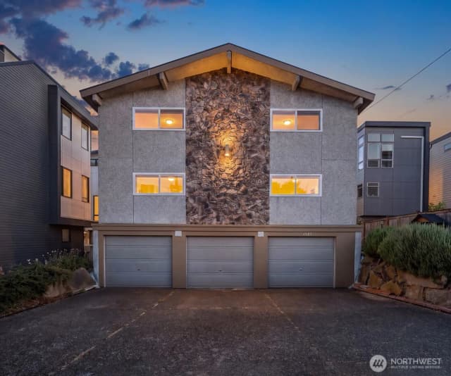 Property photo for 1527 Nw 63rd Street #2, Seattle