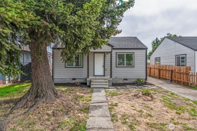 Property photo for 256 28th Avenue, Longview