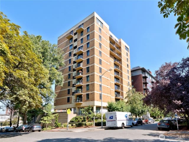 Property photo for 1300 University Street #2a, Seattle