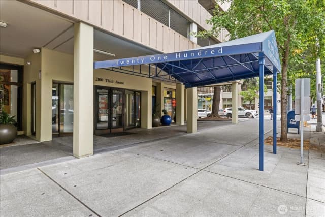Property photo for 2100 3rd Avenue #1703, Seattle