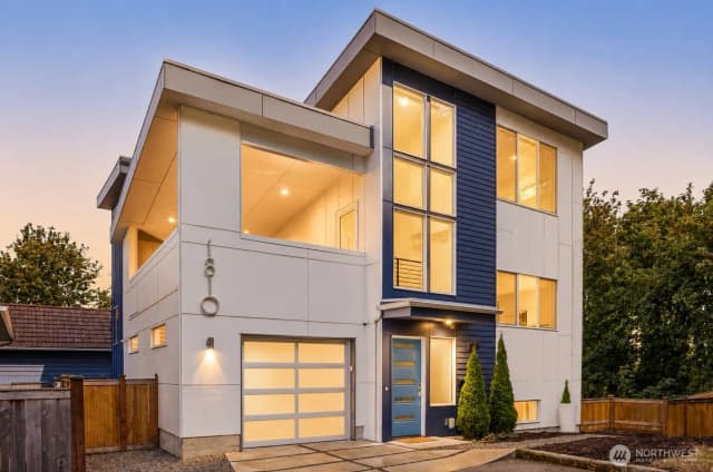 Property photo for 1810 Sw Dakota Street, Seattle