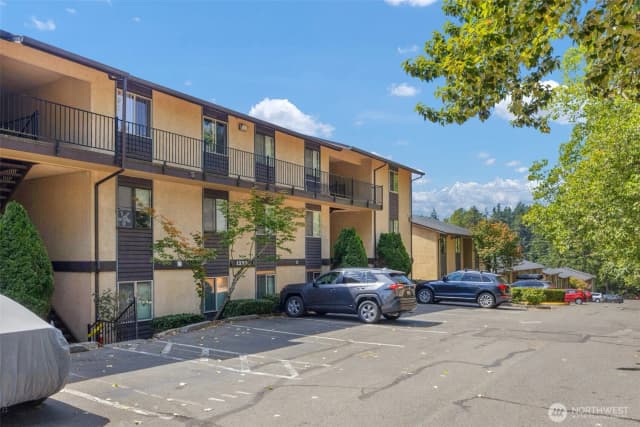 Property photo for 12525 Ne 145th Place #f107, Kirkland