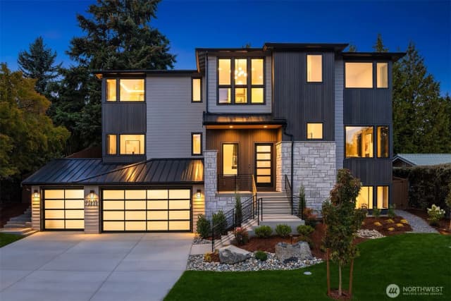 Property photo for 12622 Se 27th Street, Bellevue