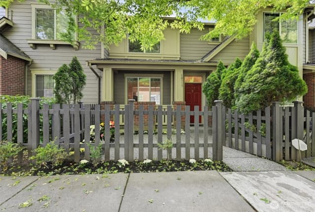 Property photo for 10715 Ross Road #c, Bothell
