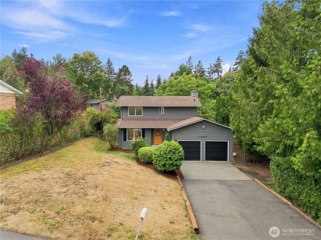 Property photo for 15919 82nd Place Ne, Kenmore