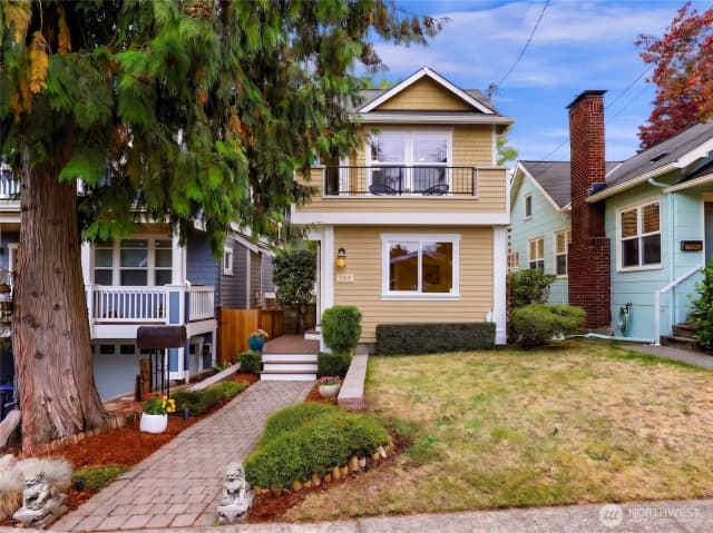 Property photo for 7019 Ravenna Avenue Ne, Seattle