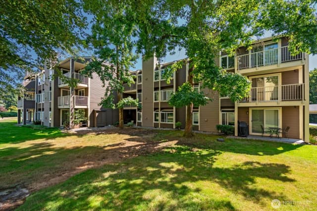 Property photo for 7350 W Lake Sammamish Parkway #3-302, Redmond