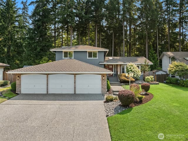 Property photo for 3914 122nd Place Se, Everett