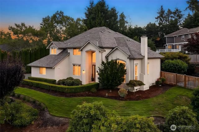 Property photo for 475 Sw 345th St, Federal Way