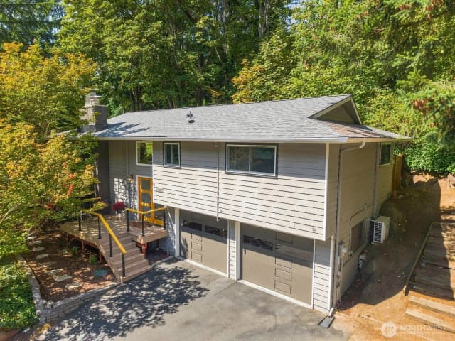 Property photo for 13917 16th Place Sw, Burien