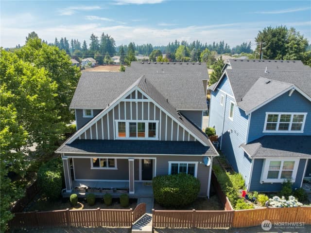 Property photo for 21011 Se 39th Dr, Bothell