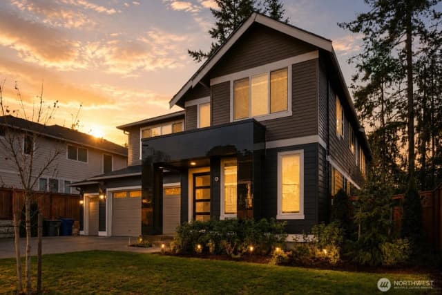 Property photo for 6563 Se 8th Place, Renton