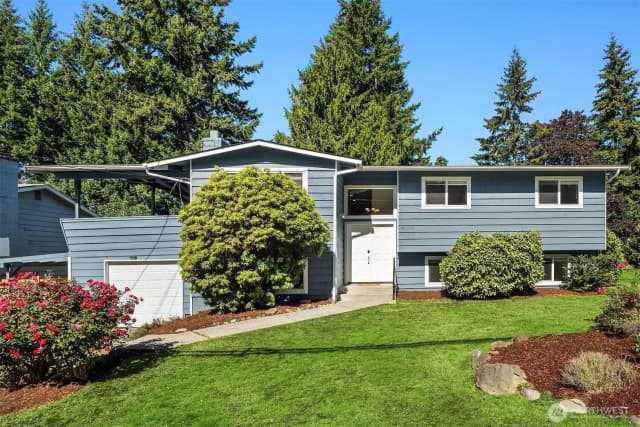 Property photo for 8610 Ne 137th Street, Kirkland