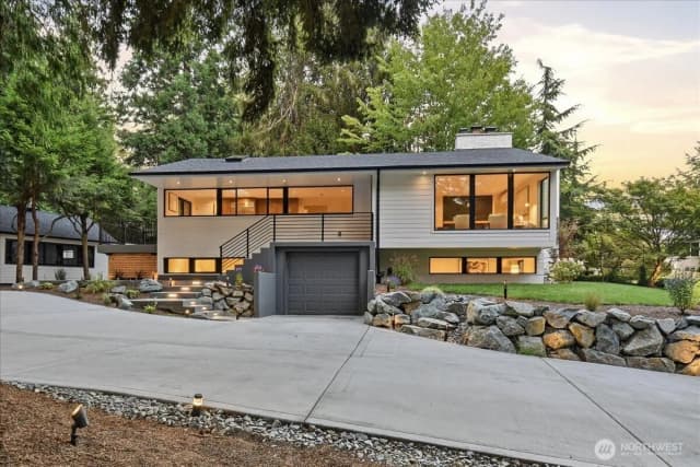 Property photo for 836 Nw Richmond Beach Road, Shoreline