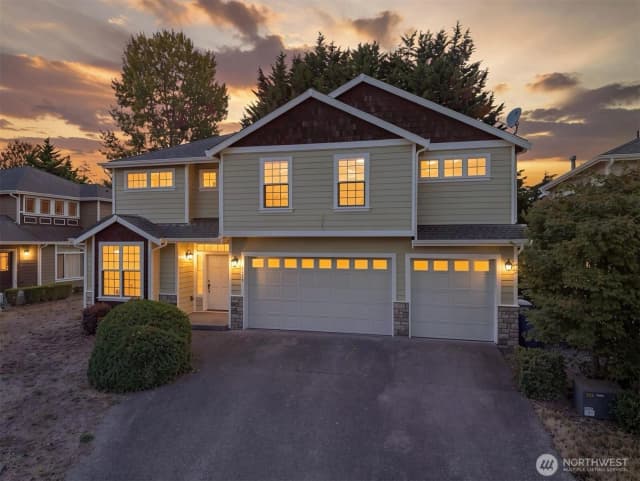 Property photo for 4129 Ne 9th Place, Renton