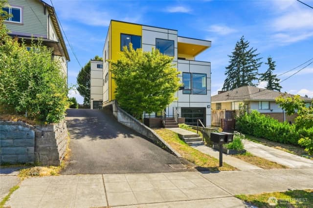 Property photo for 4126 Cascadia Avenue S, Seattle