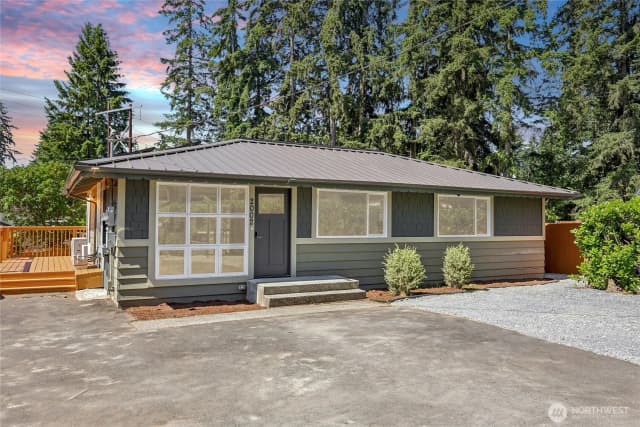 Property photo for 2002 211th Place Sw, Lynnwood
