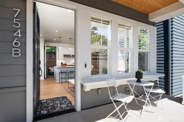 Property photo for 7546 26th Avenue Nw #b, Seattle