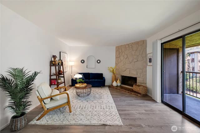 Property photo for 14510 124th Avenue Ne #e35, Kirkland