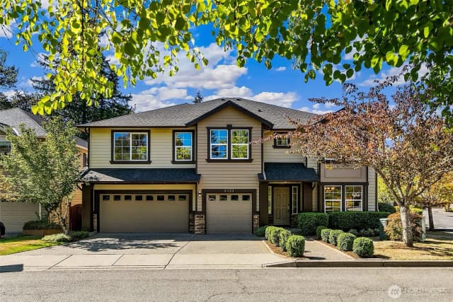Property photo for 8323 Ne 229th Drive Ne, Redmond