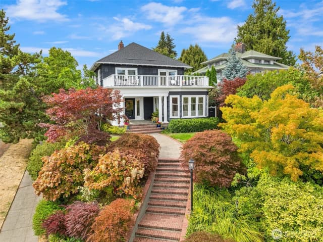 Property photo for 3247 Cascadia Avenue S, Seattle