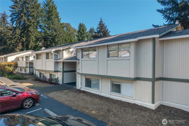 Property photo for 32304 4th Place S #r1, Federal Way