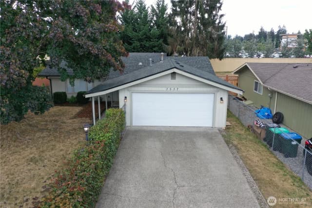 Property photo for 7537 Ne 12th Avenue Ne, Olympia