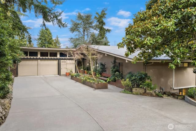 Property photo for 7640 Ne 32nd Street, Medina