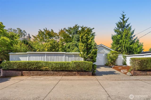 Property photo for 8609 41st Avenue Sw, Seattle