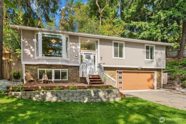 Property photo for 2623 124th Place Ne, Bellevue