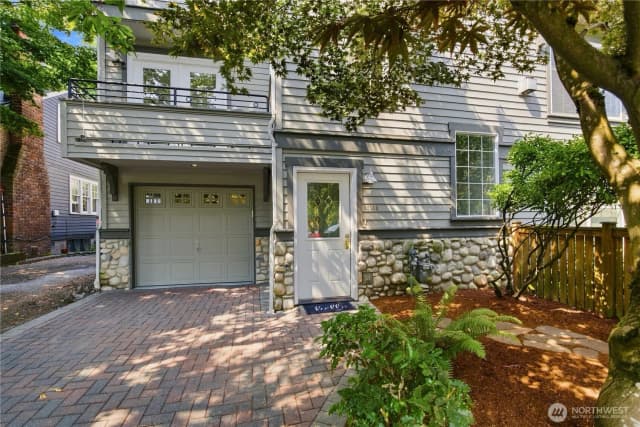Property photo for 6513 24th Avenue Ne #a, Seattle